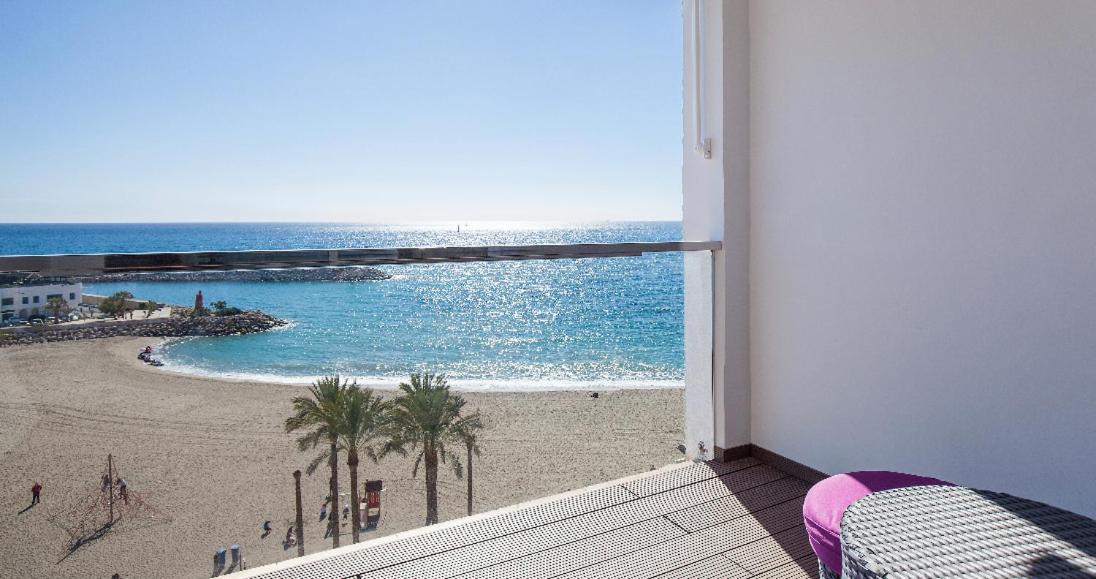 Ferienwohnung Apartamento Agua Y Mar Aguadulce  Exterior foto